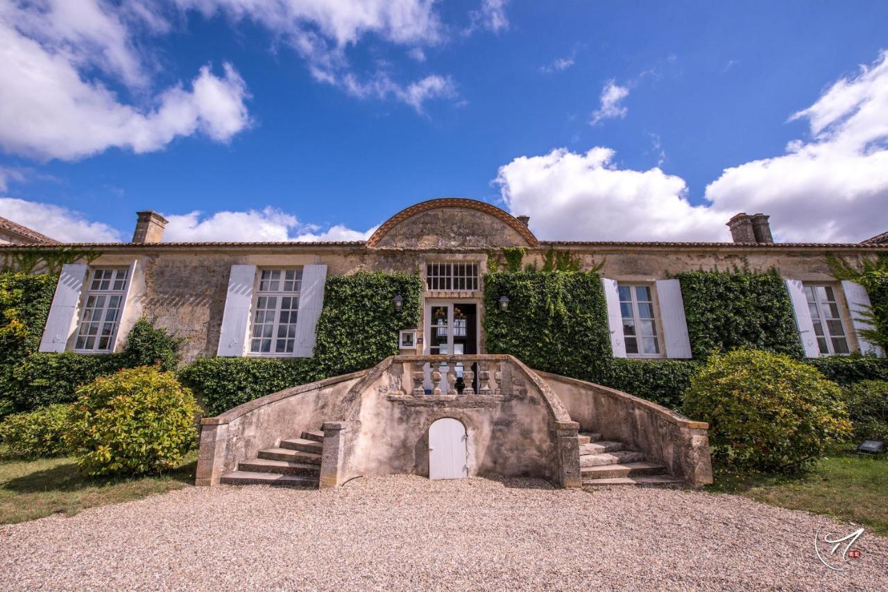 Hotel Du Chateau D'Arche, Grand Cru Classe De Sauternes Exterior photo